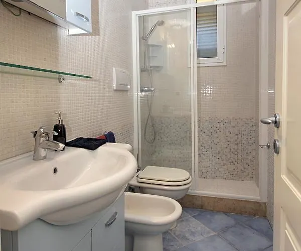 Baia Villa1 *