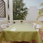 Baia Villa1 度假居 *
