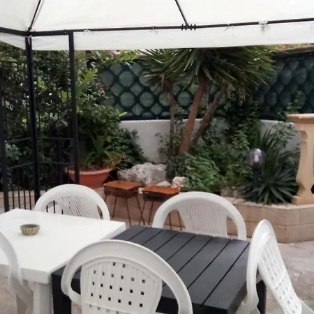 Baia Villa1 *